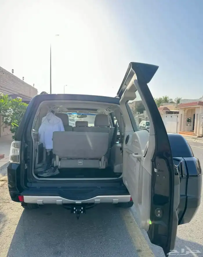 ميتسوبيشي باجيرو فل كامل 2016 GLS للبيع 18