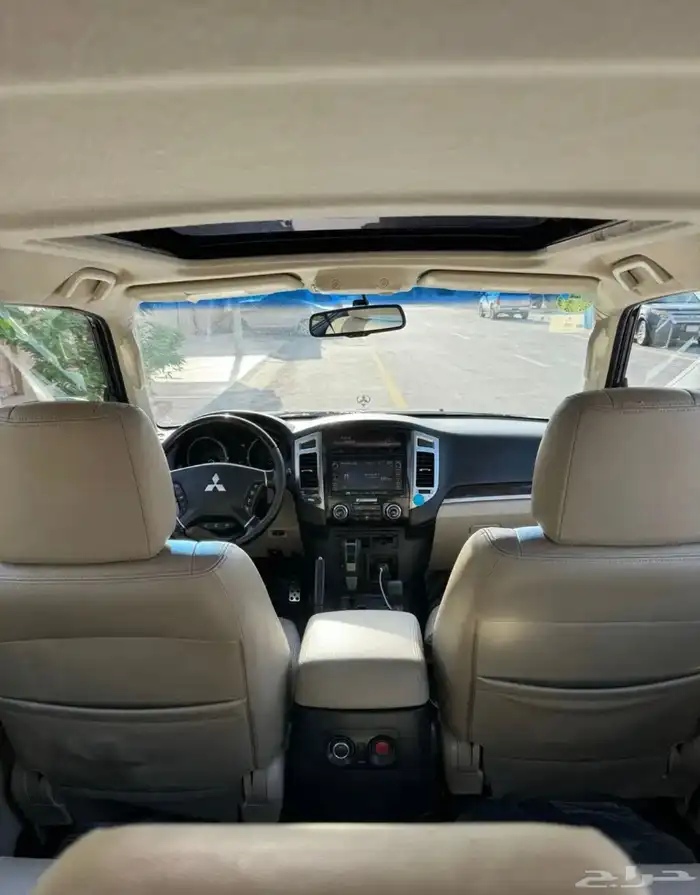 ميتسوبيشي باجيرو فل كامل 2016 GLS للبيع 16