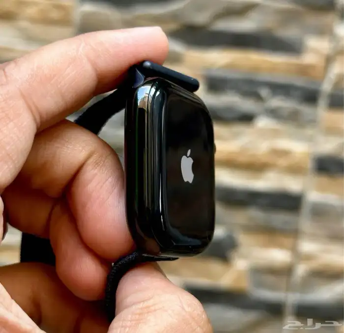 ساعة ابل 11 46 7