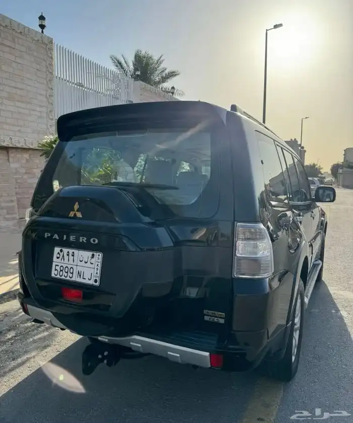 ميتسوبيشي باجيرو فل كامل 2016 GLS للبيع 6