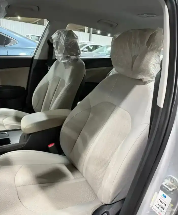 كيا اوبتيما 2020 فضي لدى معرض(عبيد الرشيدي) 9