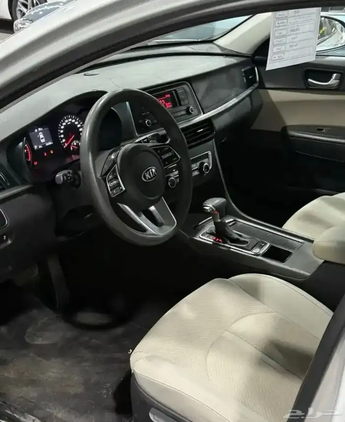 كيا اوبتيما 2020 فضي لدى معرض(عبيد الرشيدي) 4