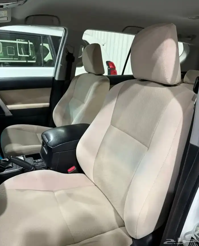 برادو ديزل 2020 بريمي سبير علاق لدى معرض(عبيد الرشيدي) 8