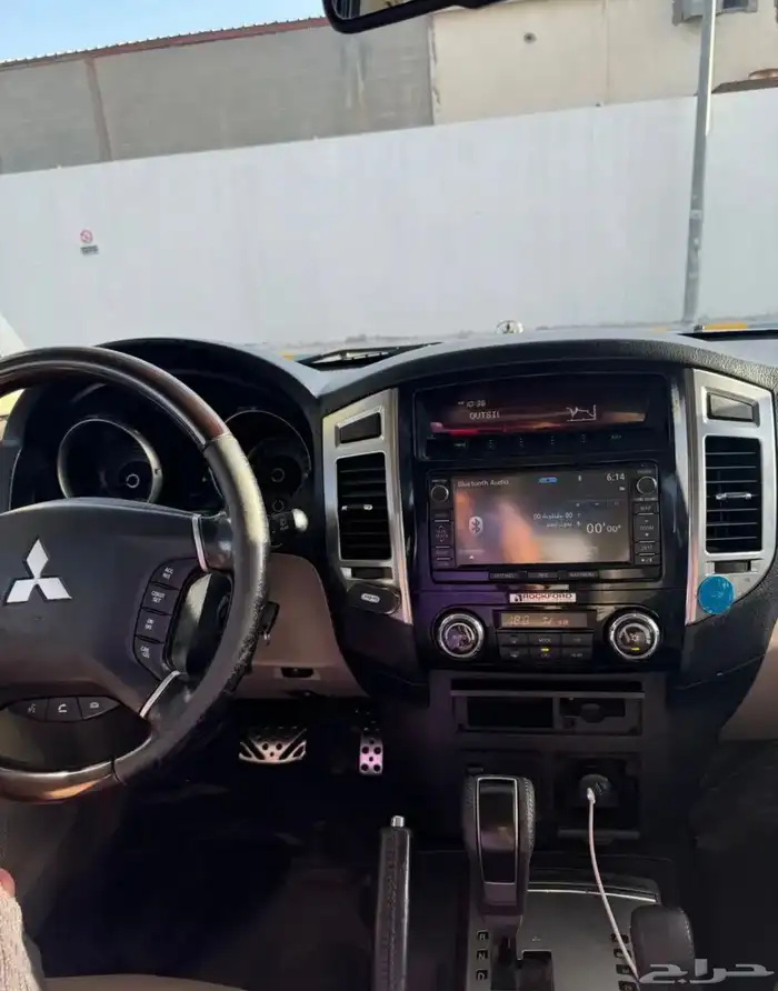 ميتسوبيشي باجيرو فل كامل 2016 GLS للبيع 23
