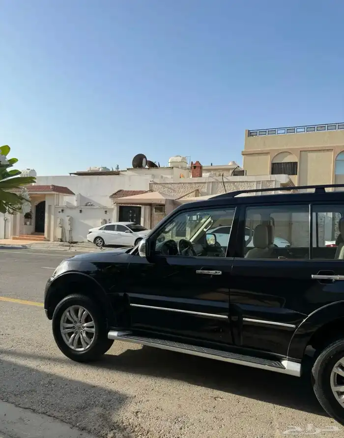 ميتسوبيشي باجيرو فل كامل 2016 GLS للبيع 4