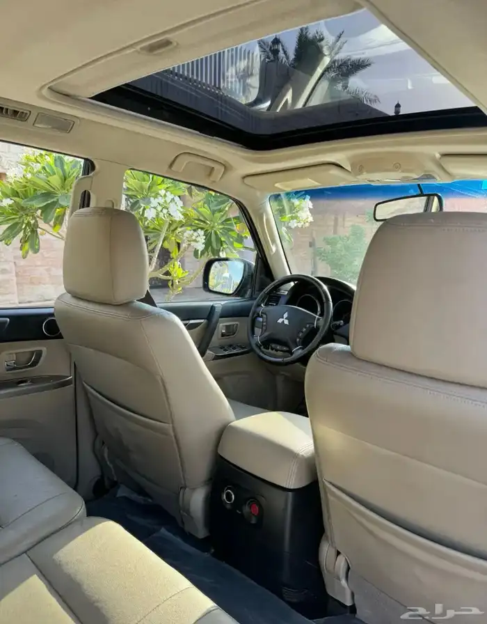 ميتسوبيشي باجيرو فل كامل 2016 GLS للبيع 21