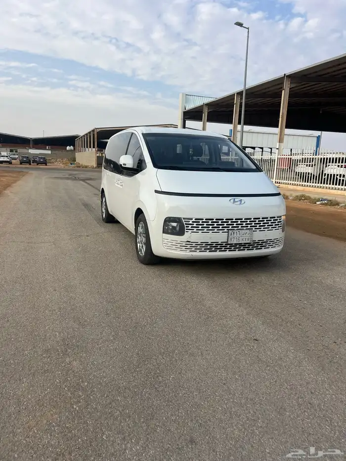 فان هونداي ستاريا 1