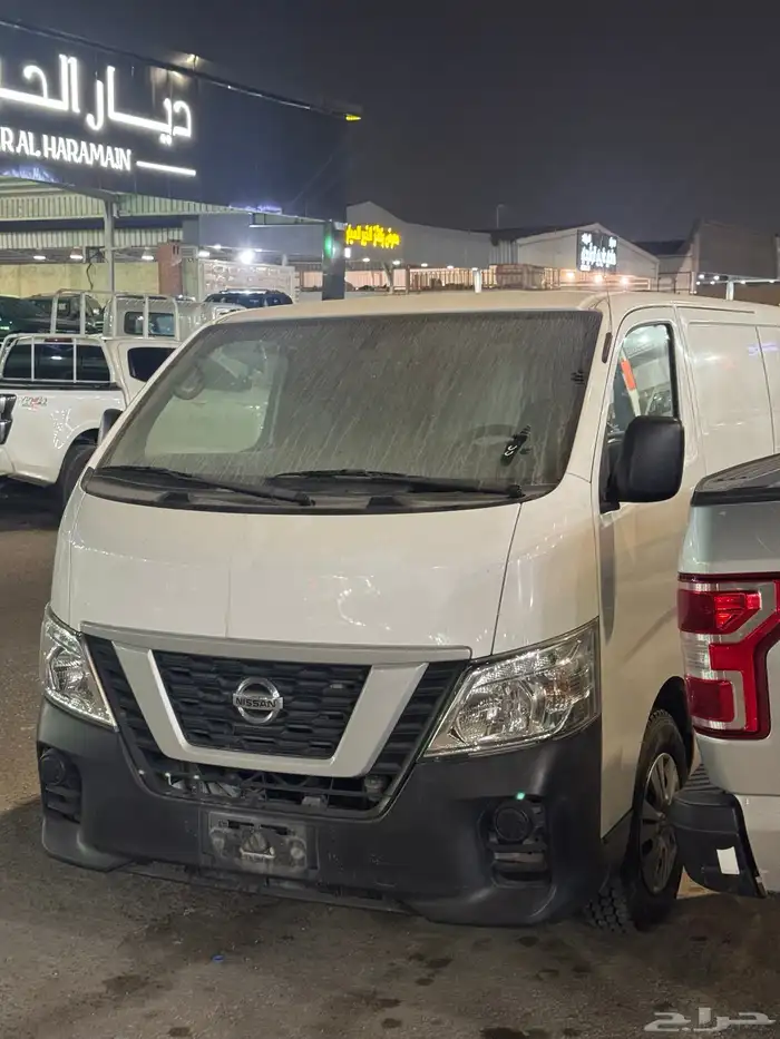 نيسان مجموعه باص نيسان ديزل بضاعه وركاب 2