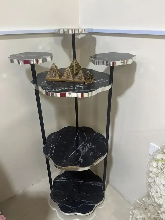 طاولة للبيع 1