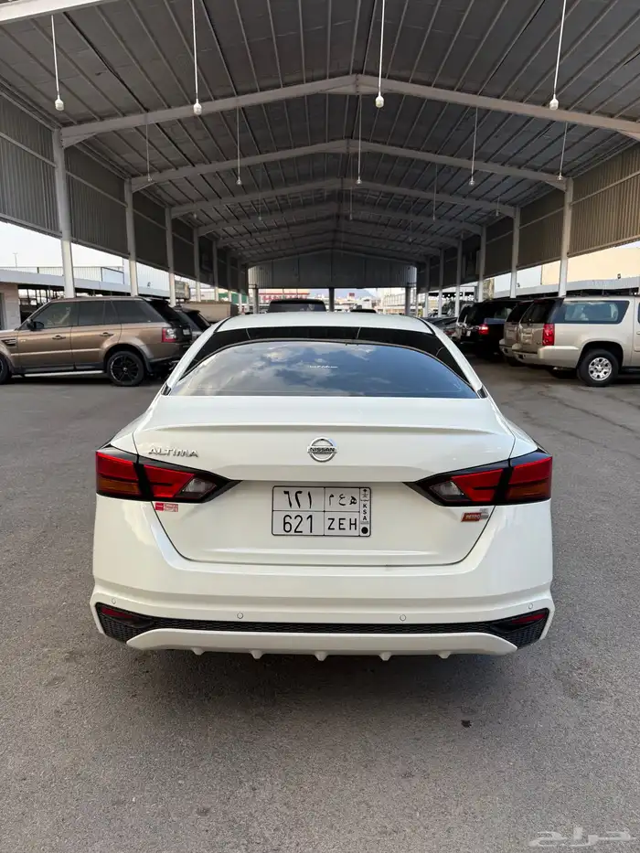 للبيع نيسان التيما 2021 مخزن ممشي 37 الف مشروطه 5