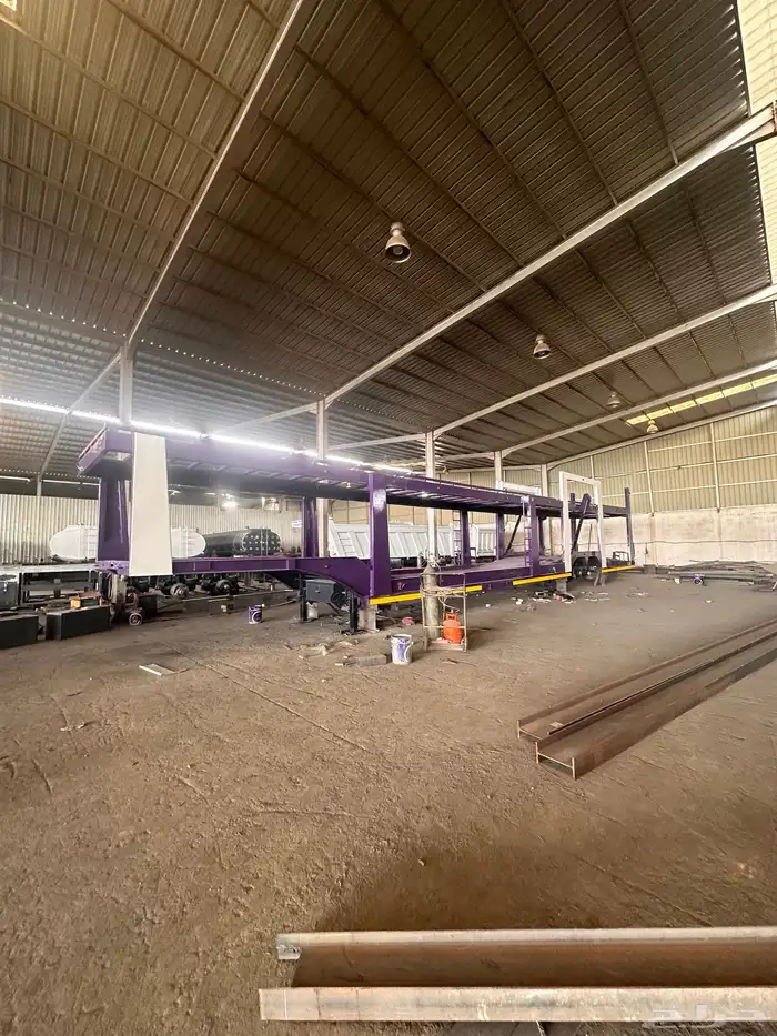 ناقله سيارات دورين بمحاور سست 13