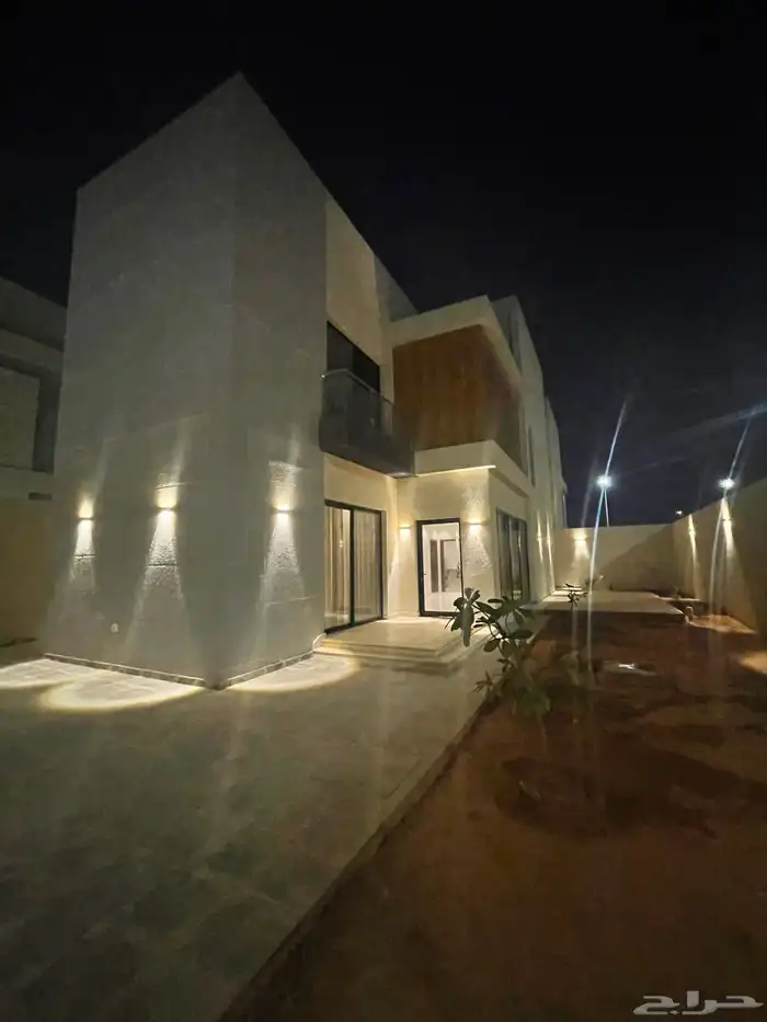 للإيجار فيلا المشرقية حي الجنادرية 3