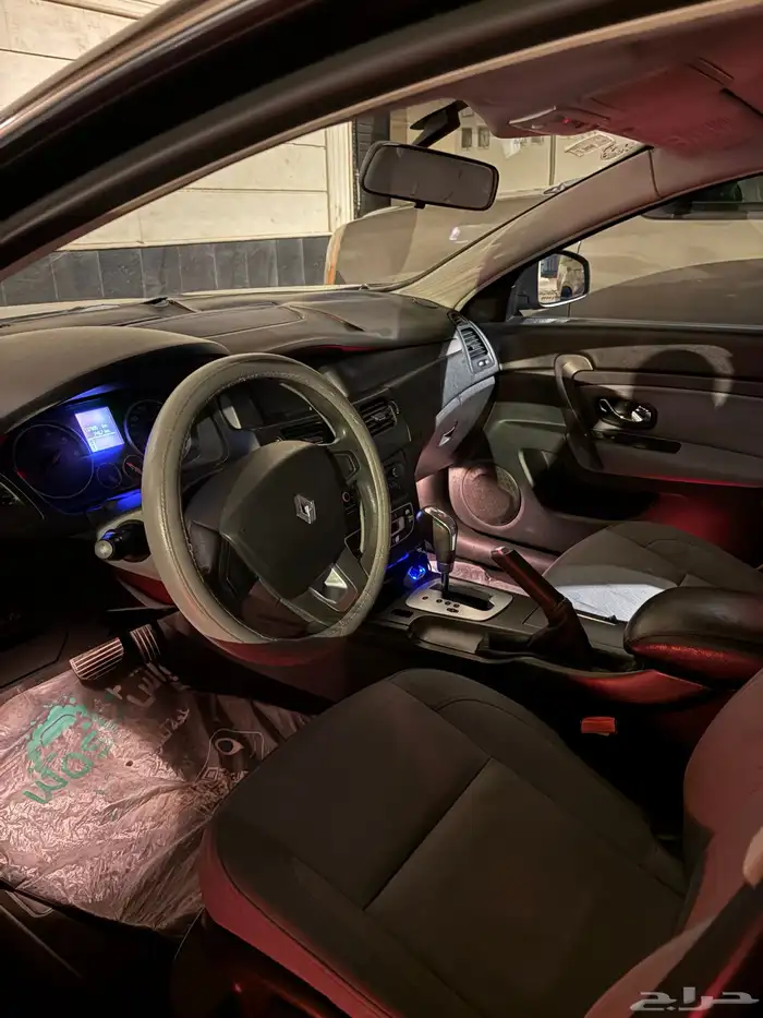 رينو سافران 2015 4