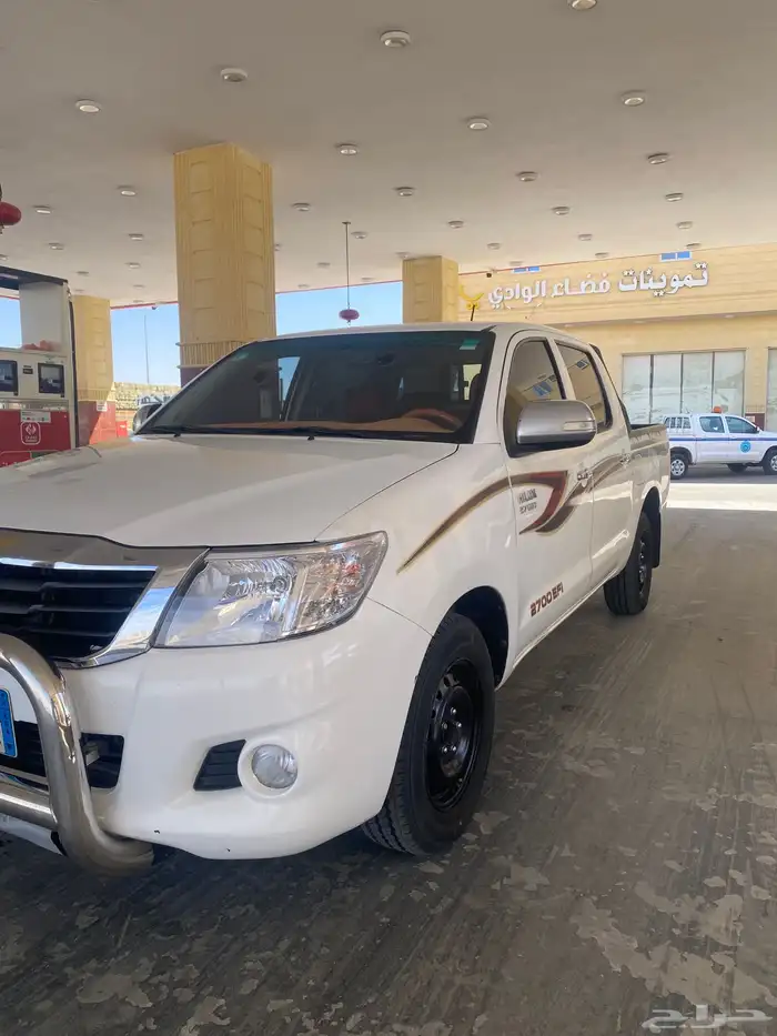 هايلوكس موديل 2014 قير مكينه شرط وكالة الموقع وادي الدواسر 1