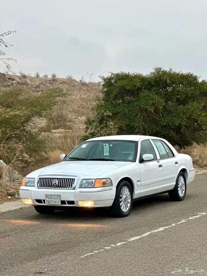 فورد جراند ماركيز 2011 نظييف شرط 0