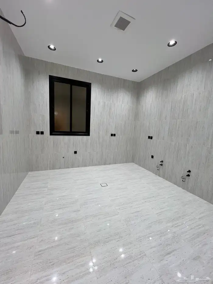 للبيع شقة علويه نظام دور من 6 غرف وسطح خاص بالخميس 500 الف 8