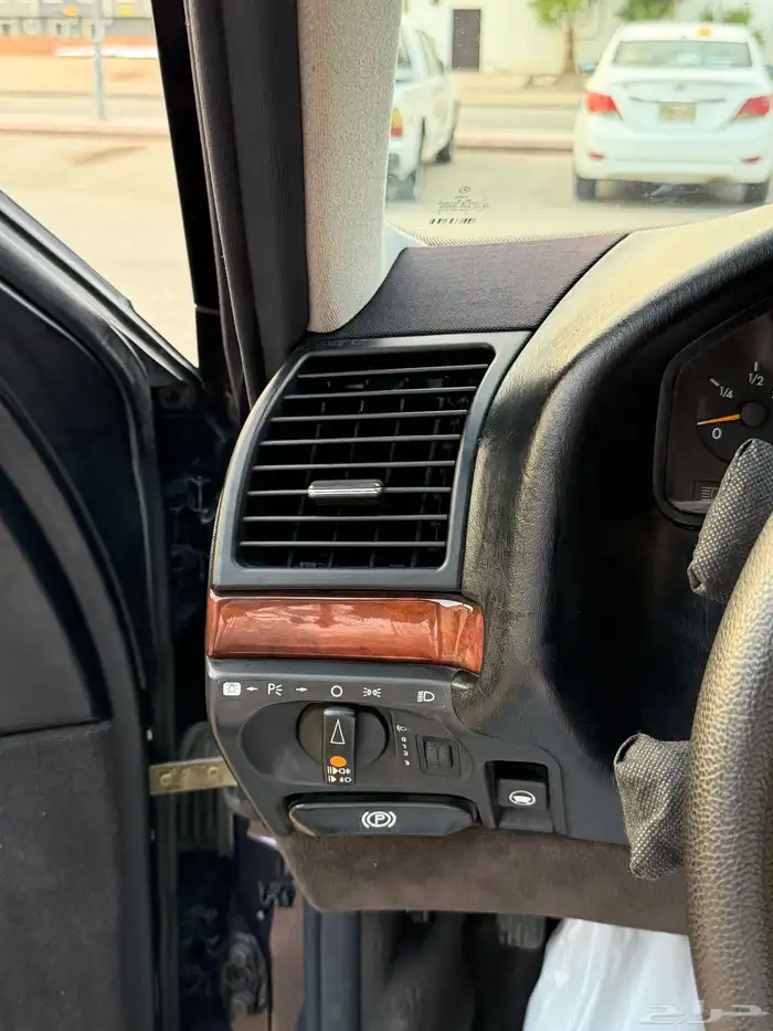 مرسيدس شبح موديل 97 مخزن نضيف جدا ممشى قليل وكاله 14