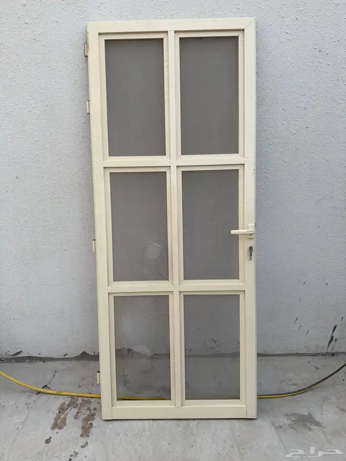 مغسله وباب المنيوم بسعر مخفض 1