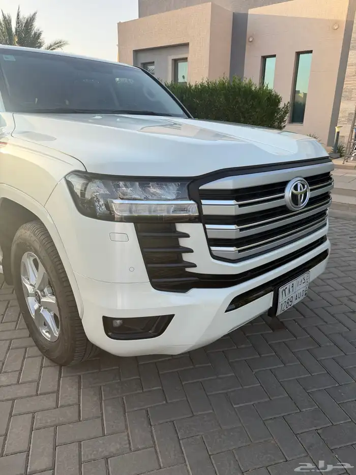 (تم البيع) لاندكروزر جكسار L2 ديزل 2022 6