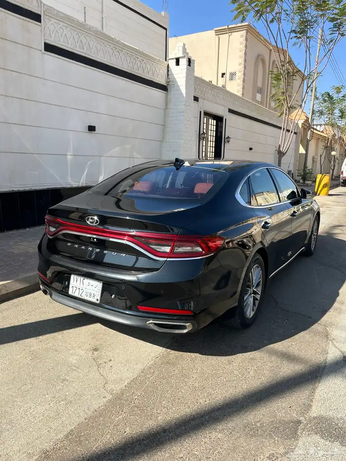 ازيرا كوري 2019 للبدل بسياره اقدم ودفع الفرق 6