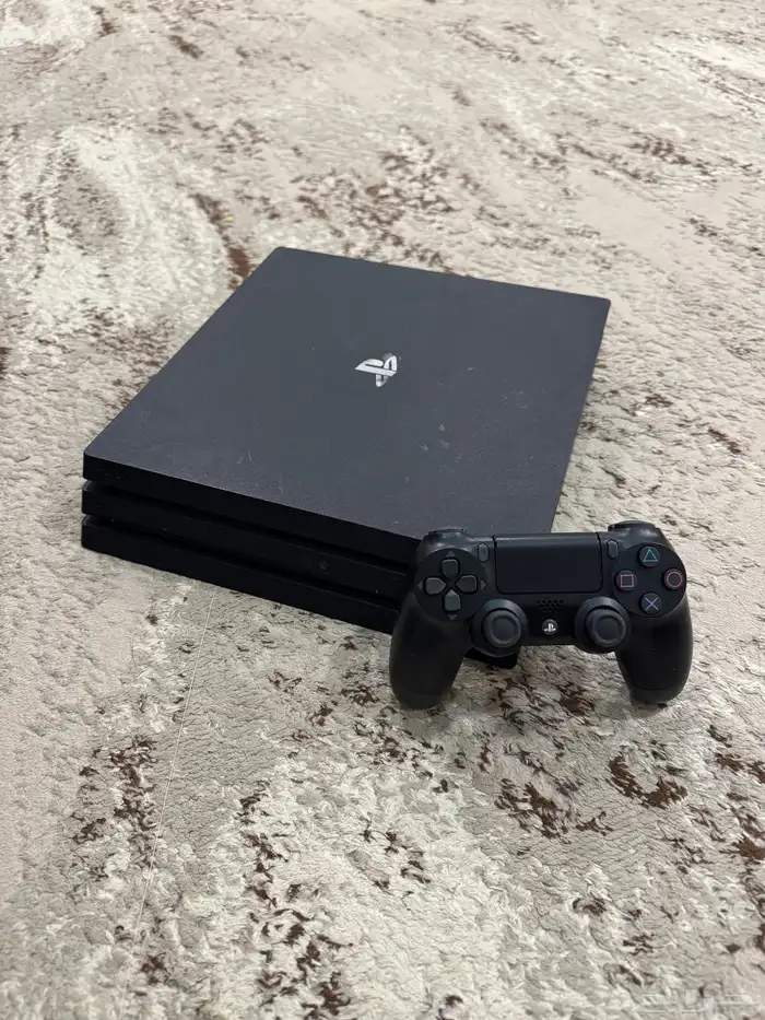 للبيع بلايستيشن PlayStation 4 pro برو 0