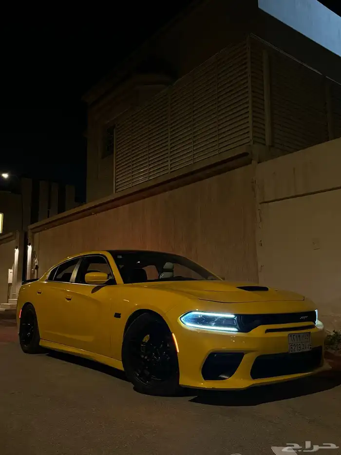 دودج تشارجر 2016 فل كامل اصفر لؤلؤي 3