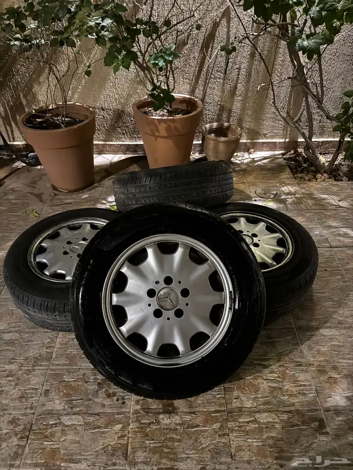 جنوط مرسيدس مقاس 15 ابو عيون او قرش ونص والخ.. 0