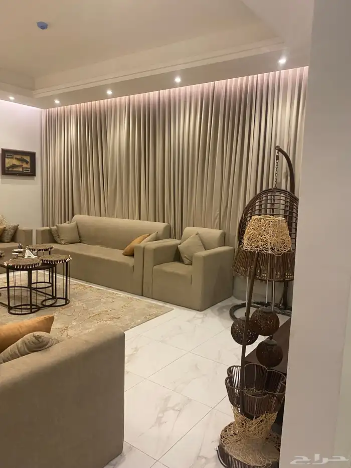 شقة فاخره مفروشه للإيجار السنوى(حى طويق) 3