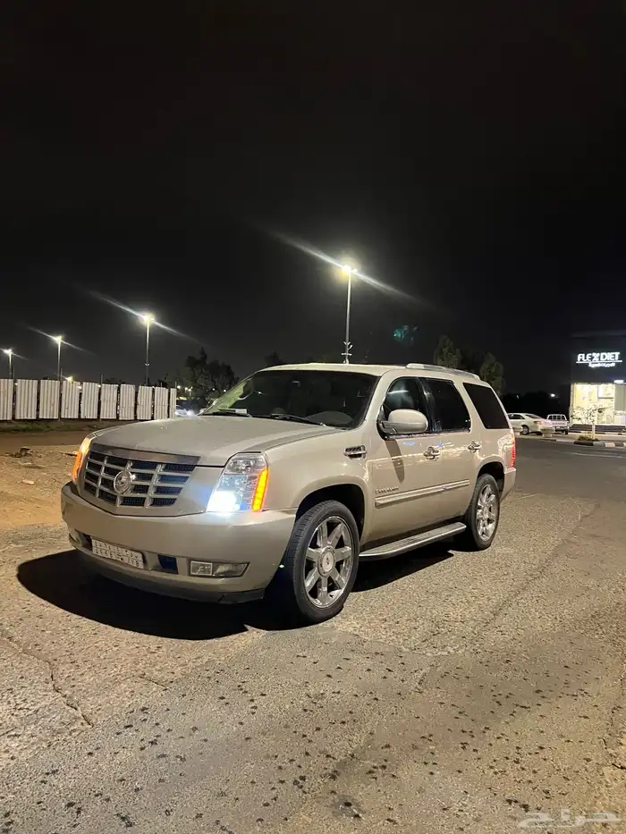 للبيع كديلاك 2007 نظيف 2