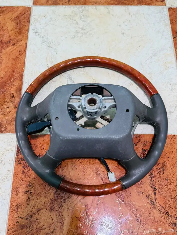 طارة لكزس 400 1