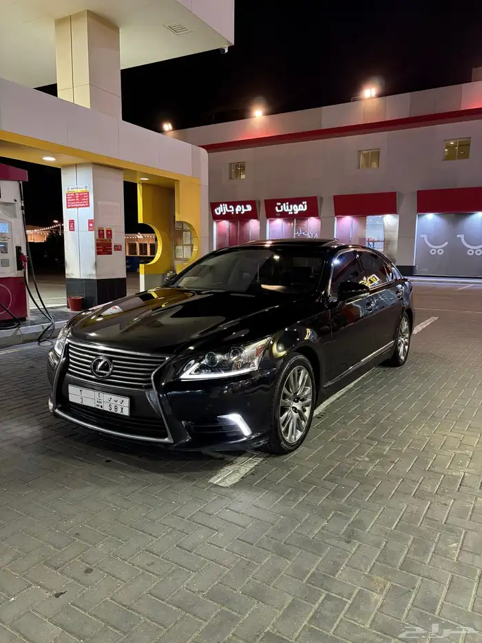لكزس LS460L اسود 2013 نظيف جدا 14