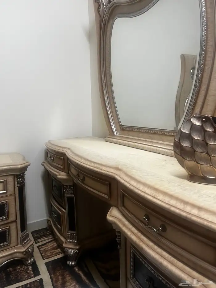 غرفة نوم مستخدم للبيع 1