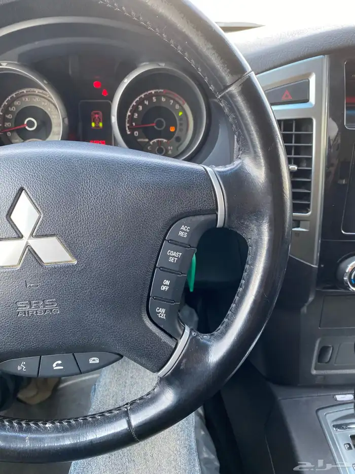 ميتسوبيشي باجيرو GLS 16