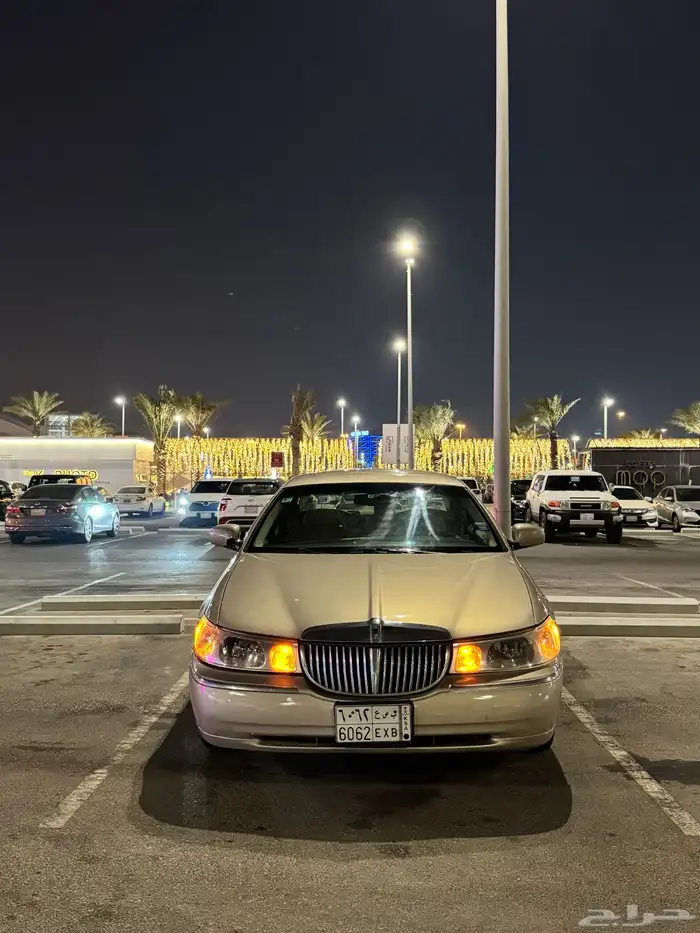 لينكون تاون كار 1998 0