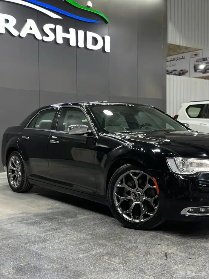 كرايزلر C300 نص فل 2021 هيمي V8 5.7 معرض(عبيد الرشيدي) 9