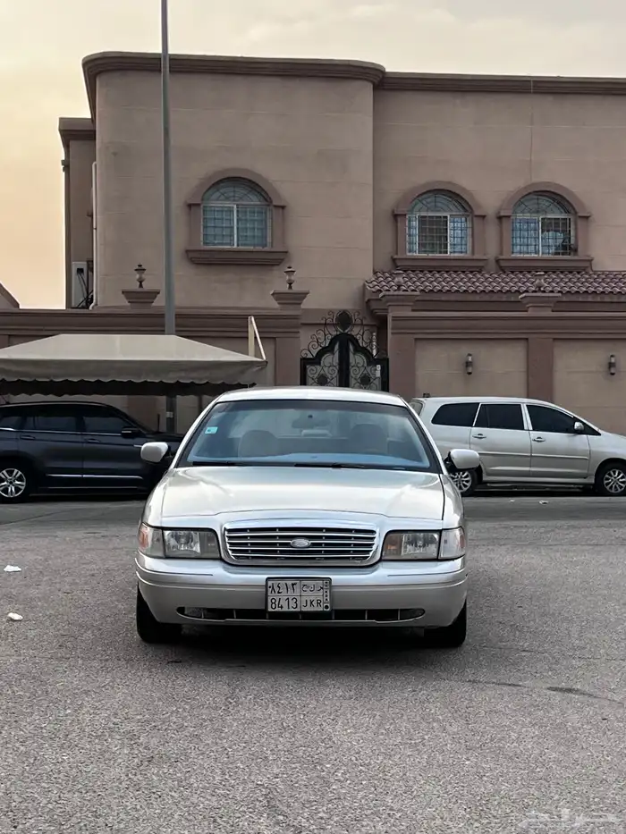 فورد 2002 فكتوريا 3