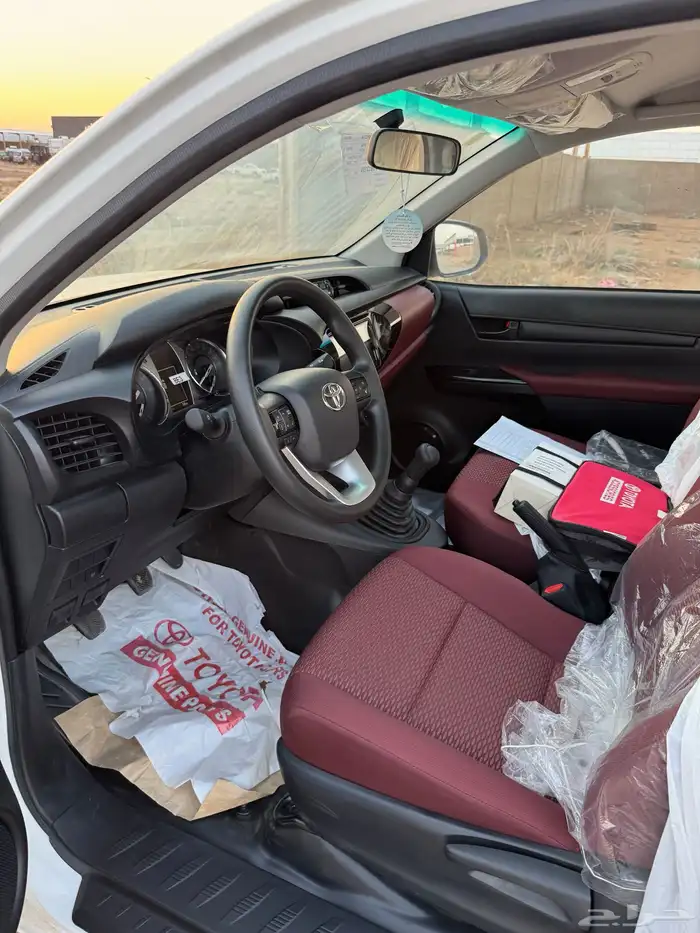 هايلوكس غماره 2023 فل كامل اصفار 45