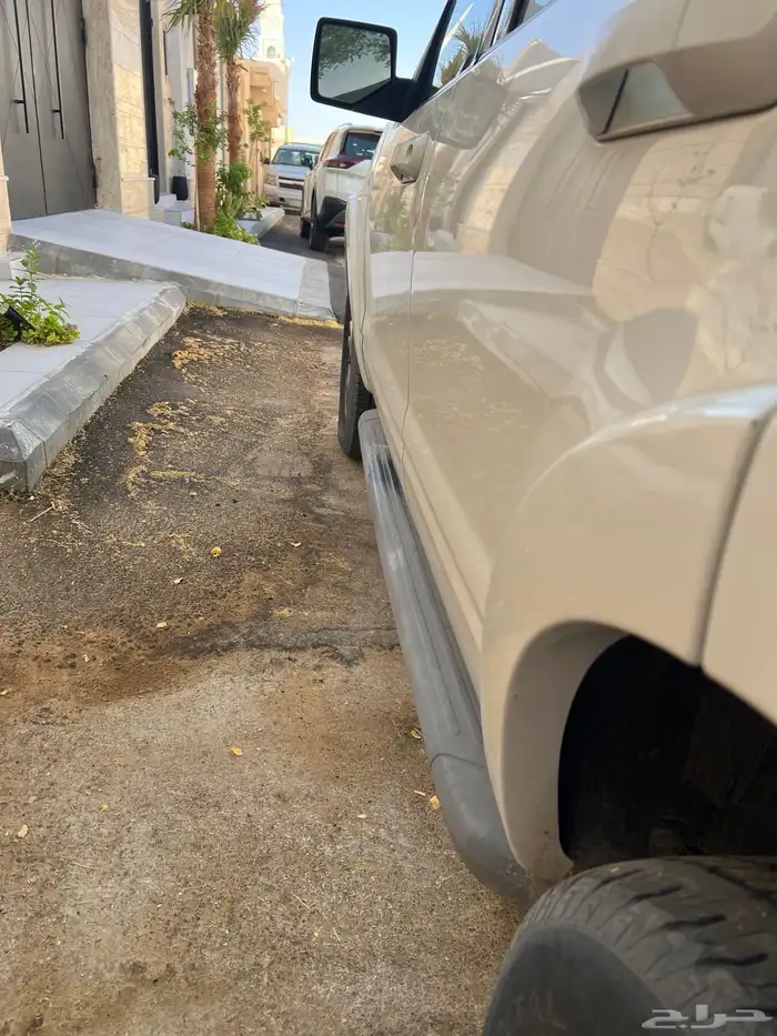 للبيع اكسبلور 2010 دبل 4