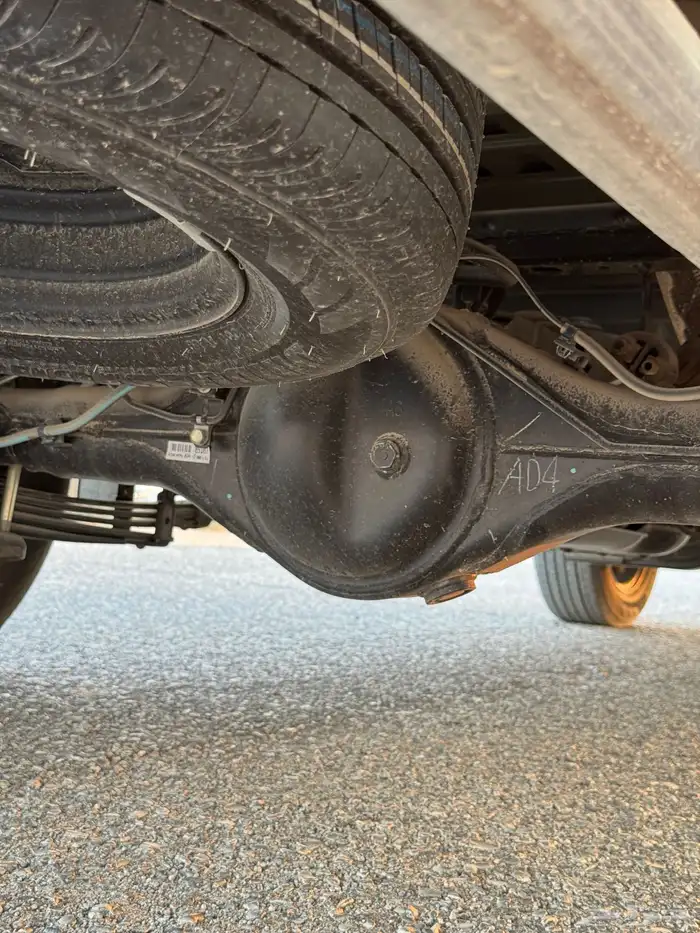 هايلوكس غماره 2023 فل كامل اصفار 37