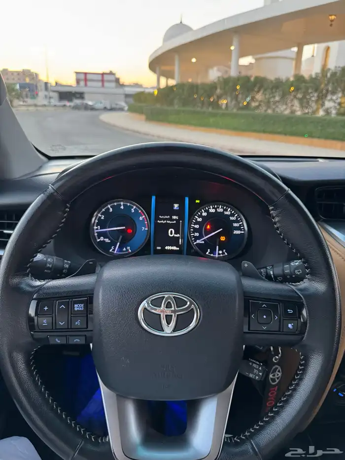 فورشنر 2023 6 سلندر VX سعودي 76