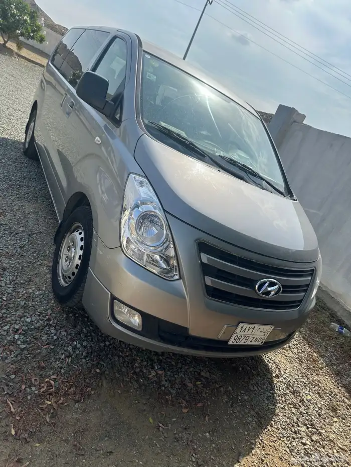 اتش وان موديل 2016ديزل مفحوص نظيف جدا ماشي 280 0