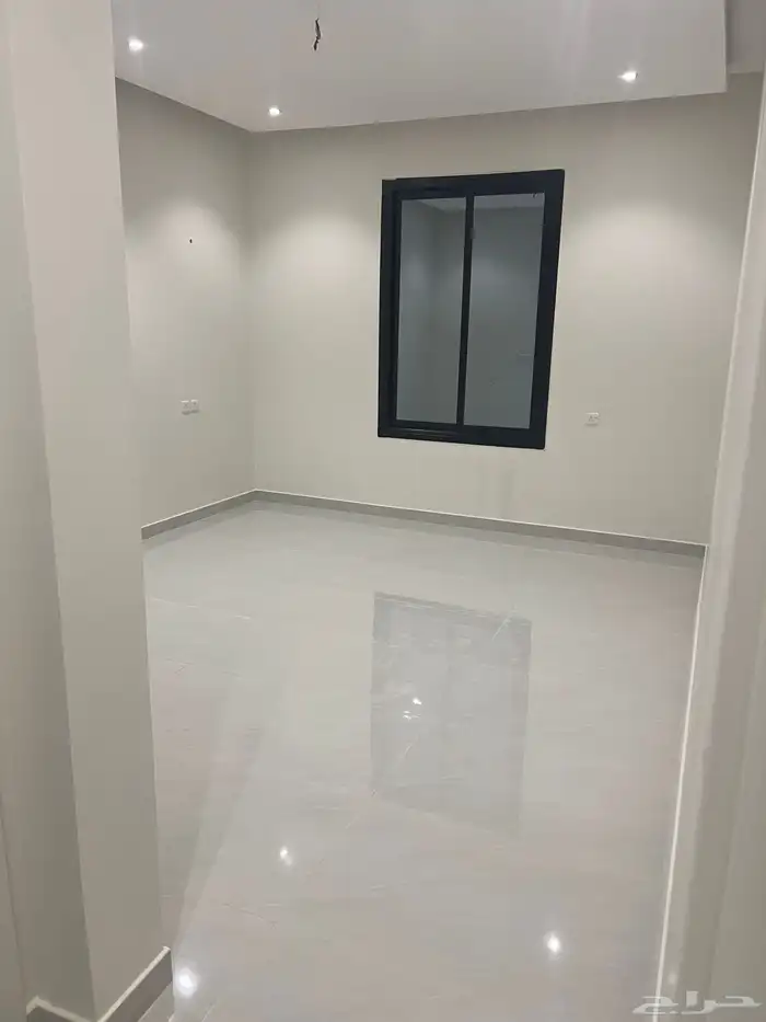 شقق جديدة فاخرة للايجار بحي السكب 1