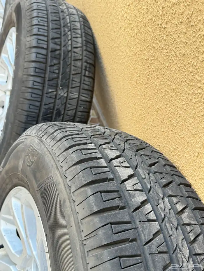 للبيع جنوط يوكن مع كفرات جديده 2