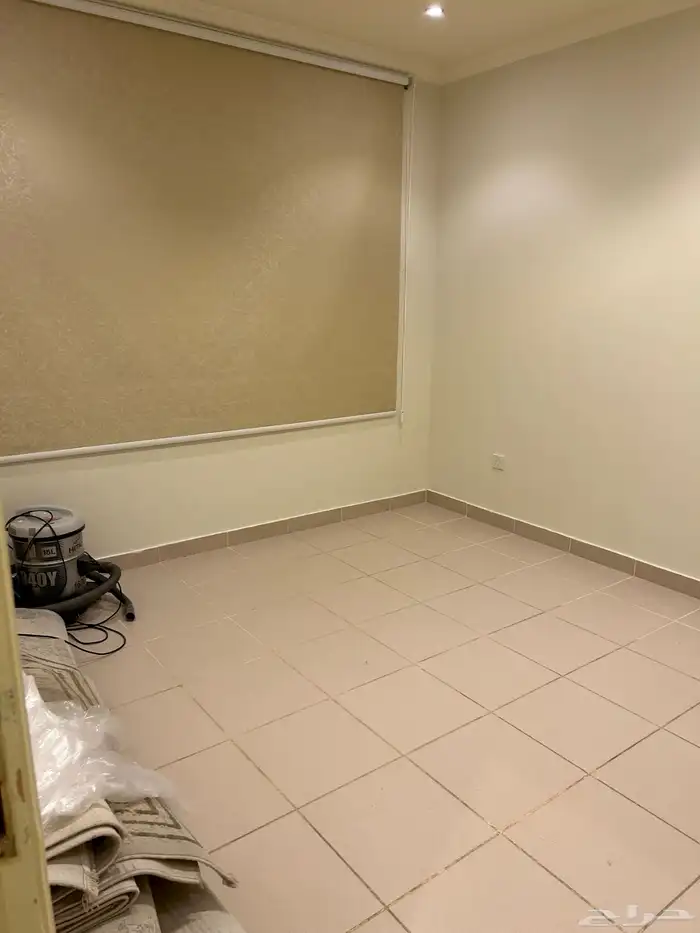 دور  ارضي  (  مؤثث ) في حي الملز 17