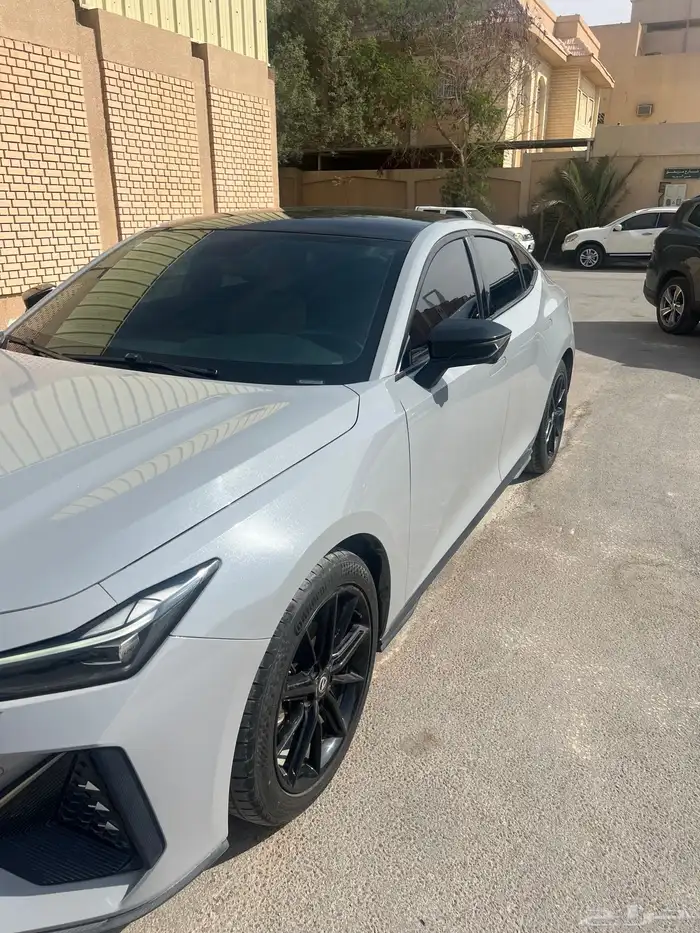 شانجان UNI V 6