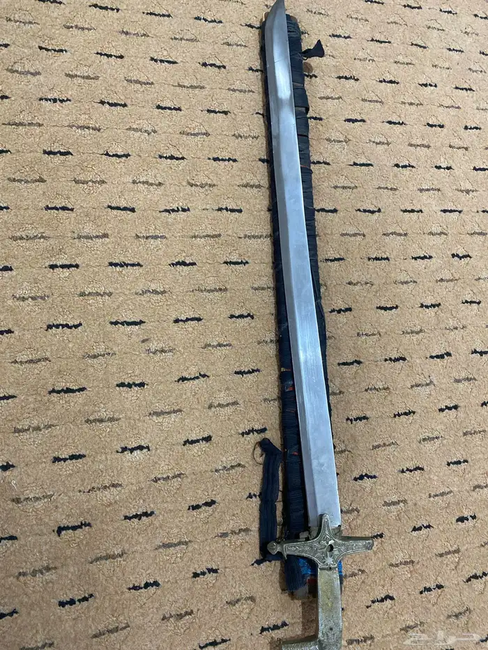 سيف باكستاني يحتاج فتق والمقبض يحتاج تصليح بسيط 0