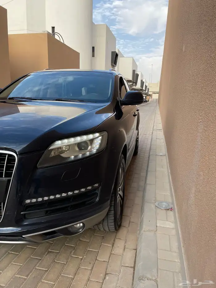 اودي Q7 9