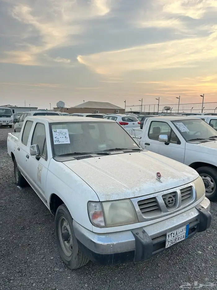 للبيع ددسن موديل 2008 وسيارات مختلفة بمزاد علني 29