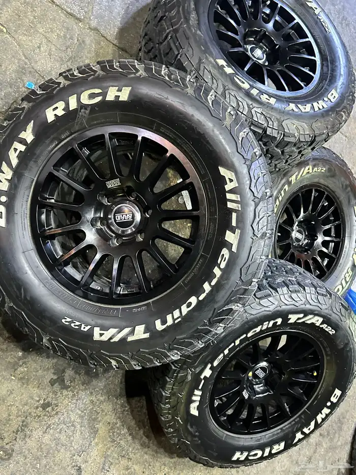 جنوط برايد 6 مسمار مع كفرات نص حجري بي واي رتش مقاس 17 22