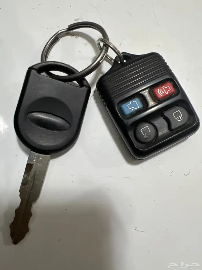 حائل محافظة الشملي سياره كفو ماشاء الله فورد ماركيز 19